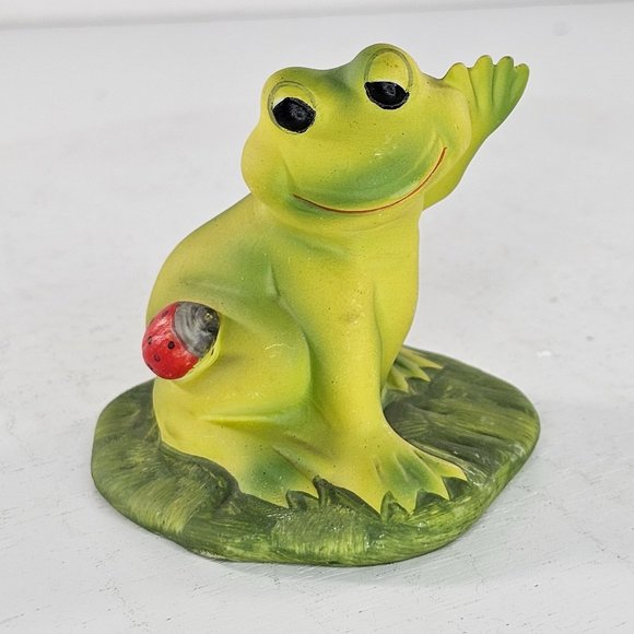 Vintage UCGC Frog Ladybug Figurine Taiwan - Picture 1 of 10